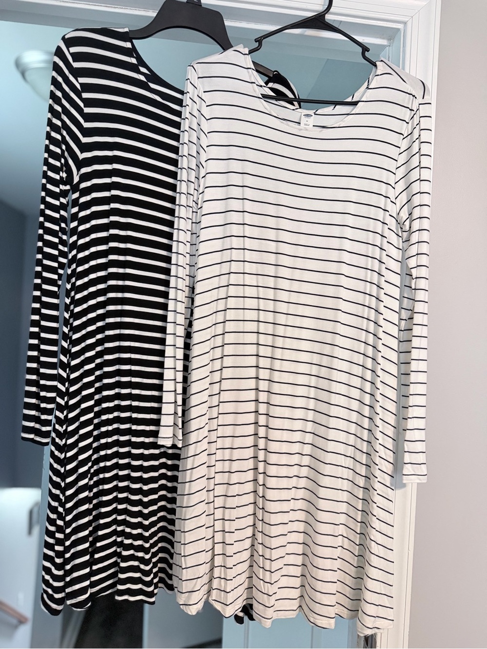 Old Navy White Top with Navy Stripes